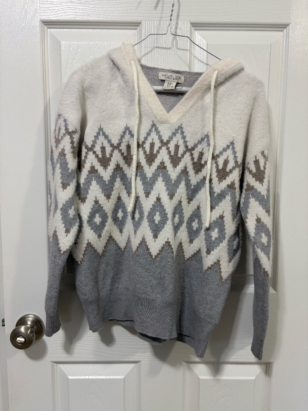 Zig Zag pattern sweater hoodie